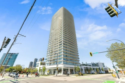 701 13685 102 Avenue, Surrey, BC, Surrey — Apartment/Condo for sale
