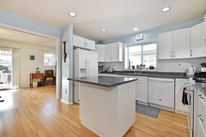 Breakfast Nook Photo of 45430 Bernard Avenue, Chilliwack, BC