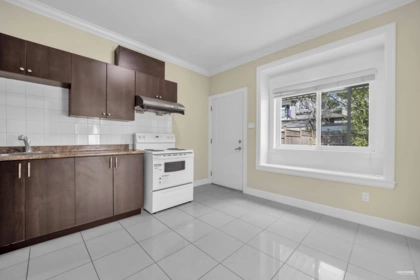 Mudroom Photo of 5871 Rumble Street, Burnaby, BC