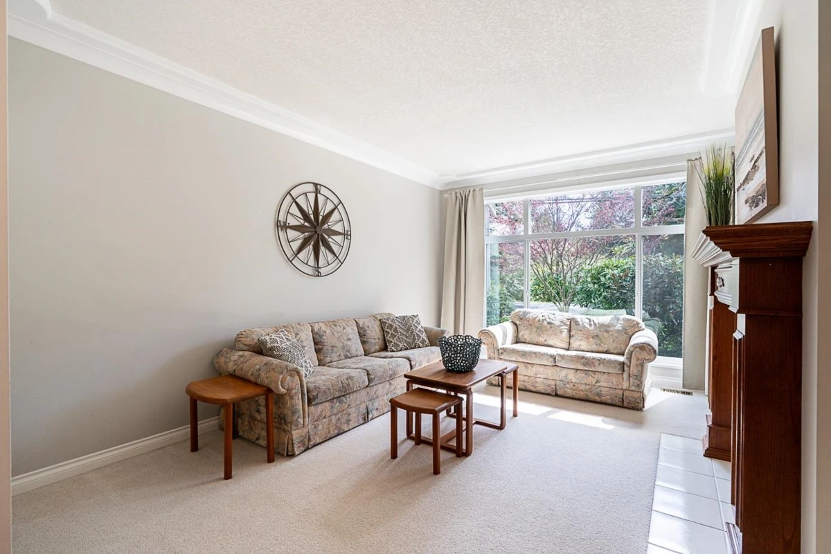 Dining Area Photo of 20947 44 Avenue, Langley, BC