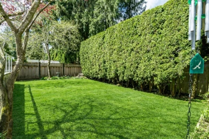 Front Yard Photo of 20947 44 Avenue, Langley, BC