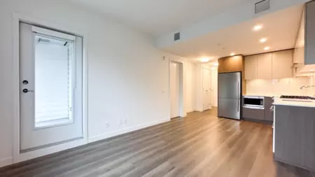 309 645 Como Lake Avenue, Coquitlam, BC, Coquitlam — Apartment/Condo for sale