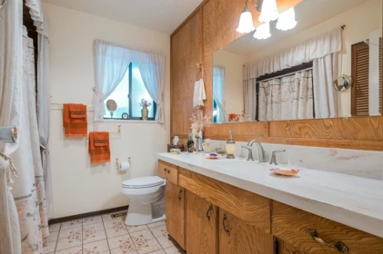 Mudroom Photo of 10544 Suncrest Drive, Delta, BC