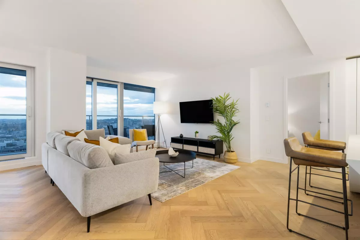 Dining Area Photo of 4906 1480 Howe Street, Vancouver, BC