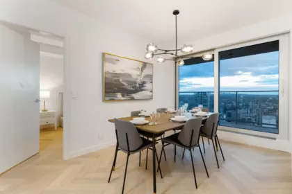 Kitchen Island Photo of 4906 1480 Howe Street, Vancouver, BC