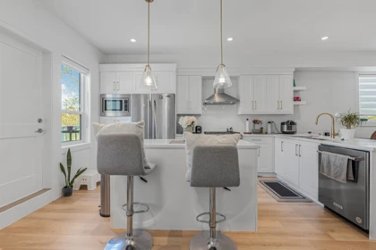 Primary Bathroom Photo of 16 9762 182a Street, Surrey, BC