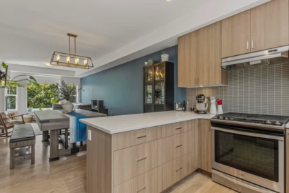 Kitchen Photo of 2 39885 Government Road, Squamish, BC