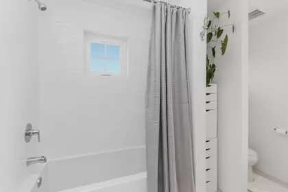 Laundry Room Photo of 2 39885 Government Road, Squamish, BC