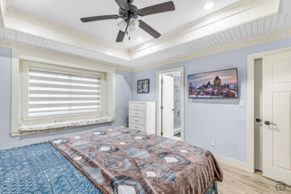 Hallway Photo of 12952 60 Avenue, Surrey, BC