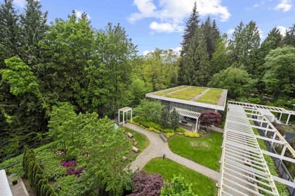 Staircase Photo of 502 585 Austin Avenue, Coquitlam, BC