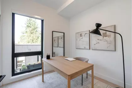 Entry Foyer Photo of 202 539 W 28th Avenue, Vancouver, BC