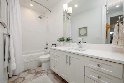 Hot Tub / Spa Photo of 3115 167 Street, Surrey, BC