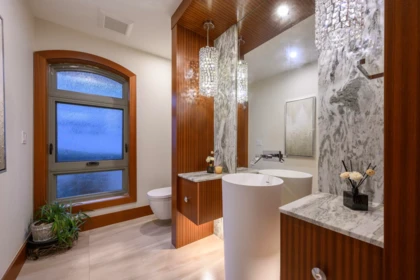 Guest Bathroom Photo of 618 Hawstead Place, West Vancouver, BC