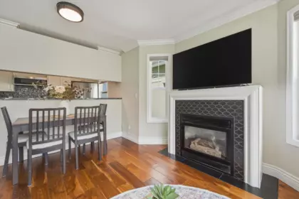 Kitchen Island Photo of 315 962 W 16th Avenue, Vancouver, BC