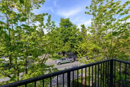 Outdoor Deck Photo of 315 962 W 16th Avenue, Vancouver, BC