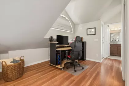 Staircase Photo of 315 962 W 16th Avenue, Vancouver, BC
