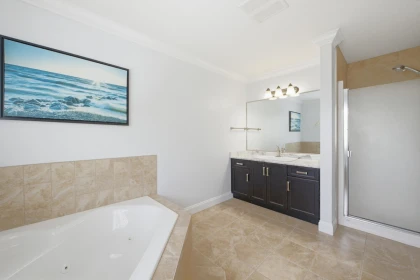 Laundry Room Photo of 7260 196 Street, Langley, BC