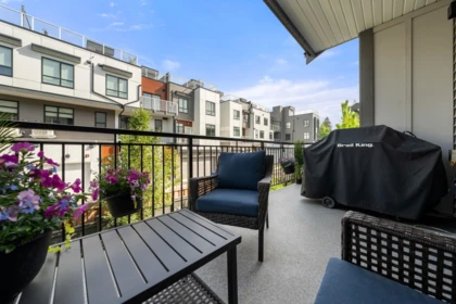Front Yard Photo of 7 6951 204 Street, Langley, BC