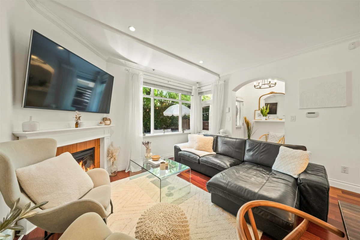 Living Room Photo of 29 6878 Southpoint Drive, Burnaby, BC