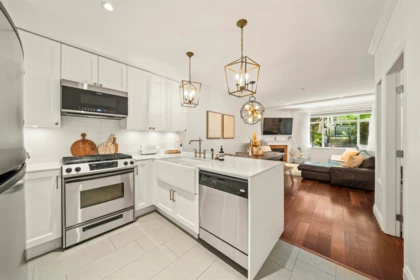 Kitchen Island Photo of 29 6878 Southpoint Drive, Burnaby, BC