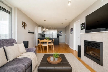 1504 4178 Dawson Street, Burnaby, BC, Burnaby — Apartment/Condo for sale