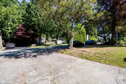12710 19 Avenue, Surrey, BC, Surrey — Single Family Residence for sale