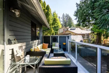 Staircase Photo of 12710 19 Avenue, Surrey, BC