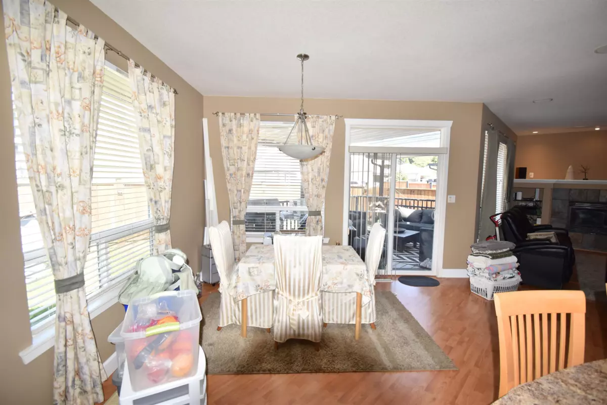 Family Room Photo of 20177 71a Avenue, Langley, BC
