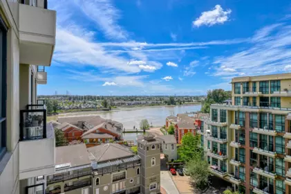 1107 1 Renaissance Square, New Westminster, BC, New Westminster — Apartment/Condo for sale