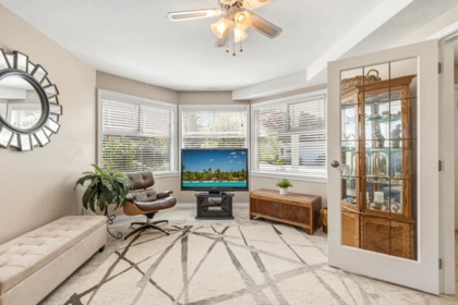 Basement Recreation Room Photo of 32971 Dewdney Trunk Road, Mission, BC