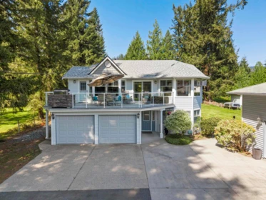 32971 Dewdney Trunk Road, Mission, BC, Mission — Single Family Residence for sale