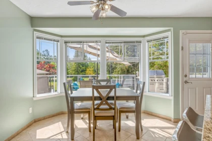 Kitchen Island Photo of 32971 Dewdney Trunk Road, Mission, BC