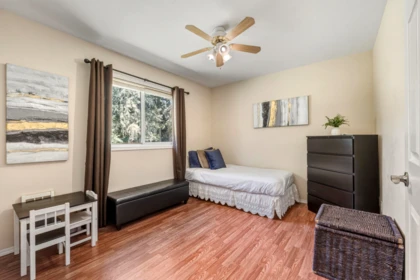 Outdoor Patio Photo of 32971 Dewdney Trunk Road, Mission, BC