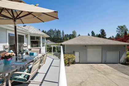 Swimming Pool Photo of 32971 Dewdney Trunk Road, Mission, BC