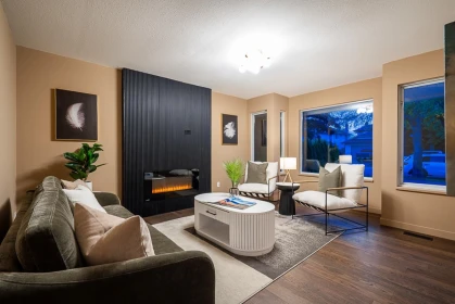 Guest Bathroom Photo of 15512 112 Avenue, Surrey, BC