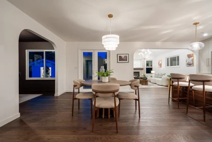 Kitchen Island Photo of 15512 112 Avenue, Surrey, BC