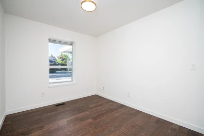 Mudroom Photo of 15512 112 Avenue, Surrey, BC