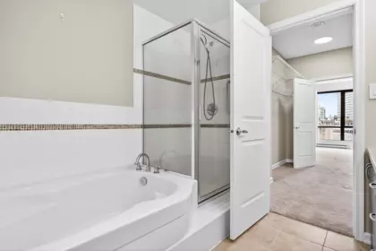 Powder Room Photo of 406 1551 Foster Street, White Rock, BC