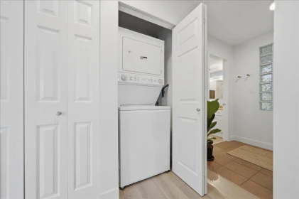 Guest Bathroom Photo of 104 2339 Shaughnessy Street, Port Coquitlam, BC