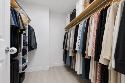 Hallway Photo of 104 2339 Shaughnessy Street, Port Coquitlam, BC