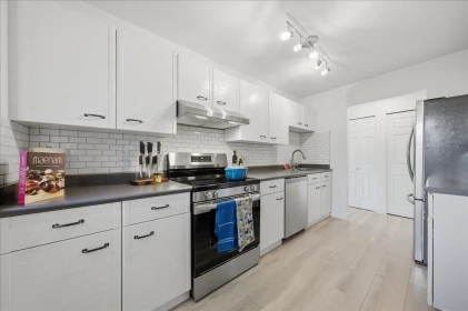 Walk-In Closet Photo of 104 2339 Shaughnessy Street, Port Coquitlam, BC