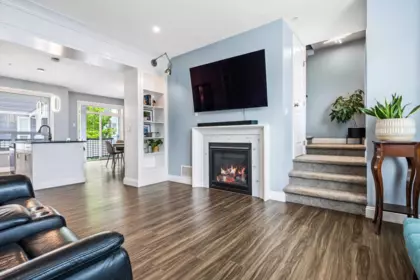 Hallway Photo of 5464 Driftwood Street, Chilliwack, BC