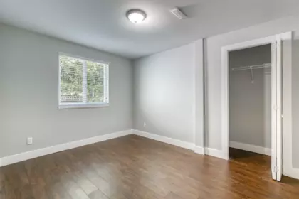 Entry Foyer Photo of 13095 65a Avenue, Surrey, BC