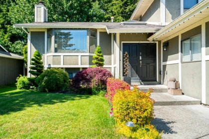 Kitchen Photo of 14449 19a Avenue, Surrey, BC