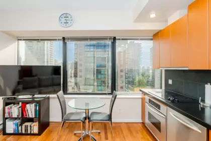 Kitchen Photo of 1312 1333 W Georgia Street, Vancouver, BC