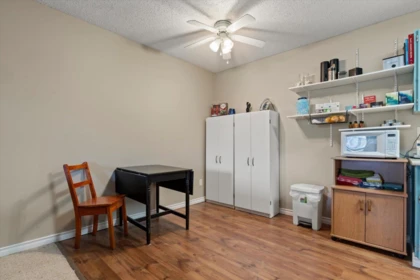 Walk-In Closet Photo of 1212 45650 Mcintosh Drive, Chilliwack, BC