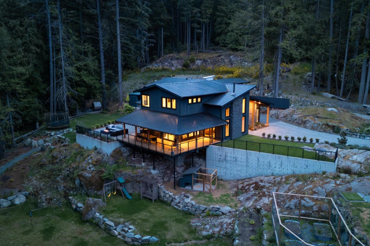 Exterior Rear Photo of 1604 Joan Audrey Lane, Bowen Island, BC