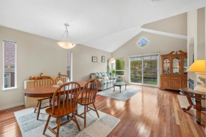 Breakfast Nook Photo of 62 15133 29a Avenue, Surrey, BC