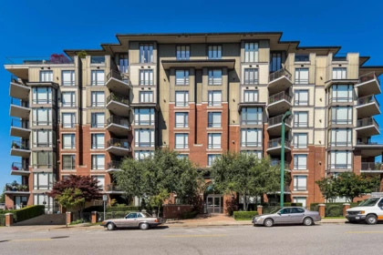 103 1551 Foster Street, White Rock, BC, White Rock — Apartment/Condo for sale