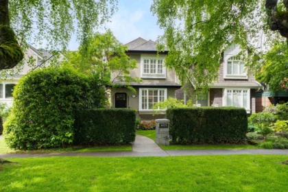 Hot Tub / Spa Photo of 4275 W 14th Avenue, Vancouver, BC